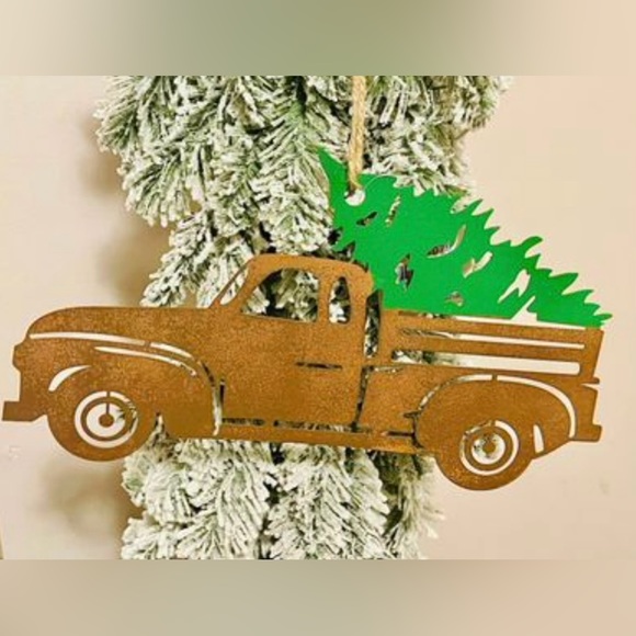 *Hanging Rusty Metal Truck - Picture 7 of 10